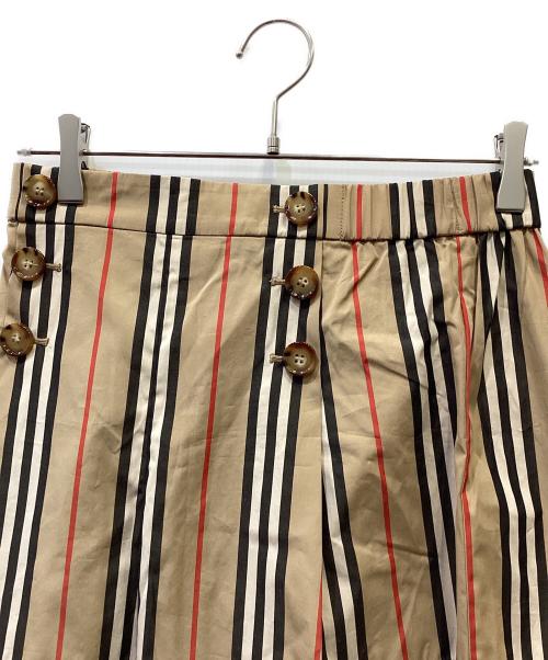 BURBERRY（バーバリー）BURBERRY (バーバリー) ストライプハーフパンツ ブラウン サイズ:12Yの古着・服飾アイテム