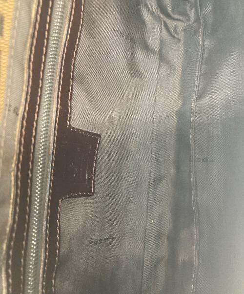 FENDI（フェンディ）FENDI (フェンディ) ショルダーバッグ ブラウンの古着・服飾アイテム