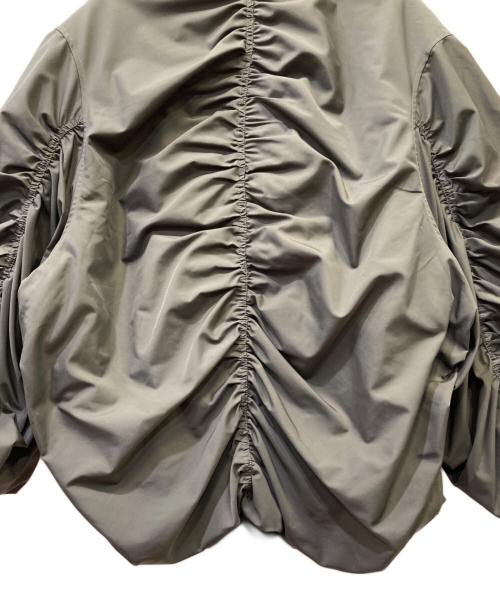 la belle etude（ラベルエチュード）la belle etude (ラベルエチュード) ギャザーボリュームキルトライナーMA-1 グレー サイズ:Freeの古着・服飾アイテム