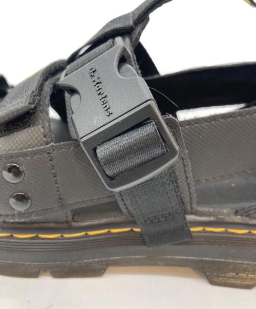 Dr.Martens（ドクターマーチン）Dr.Martens (ドクターマーチン) ストラップサンダル ブラック サイズ:UK5の古着・服飾アイテム