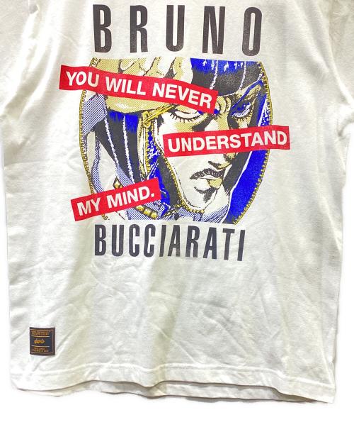 glamb（グラム）glamb (グラム) ジョジョの奇妙な冒険 (ジョジョノキミョウナボウケン) 半袖カットソー ホワイト サイズ:SMALL 未使用品の古着・服飾アイテム