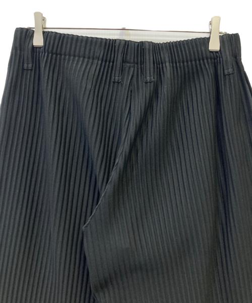 HOMME PLISSE ISSEY MIYAKE（オム プリッセ イッセイ ミヤケ）HOMME PLISSE ISSEY MIYAKE (オム プリッセ イッセイ ミヤケ) プリーツパンツ ブラック サイズ:２の古着・服飾アイテム