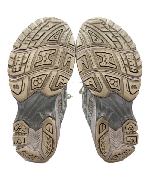 asics（アシックス）asics (アシックス) JJJJound (ジョウンド) スニーカー ホワイト×シルバー サイズ:27.5cmの古着・服飾アイテム