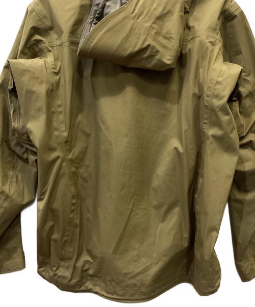 WILD THINGS（ワイルドシングス）WILD THINGS (ワイルドシングス) マウンテンパーカー キャメル サイズ:Sの古着・服飾アイテム