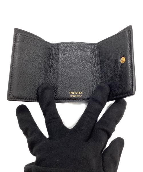 PRADA（プラダ）PRADA (プラダ) 3つ折り財布 ブラックの古着・服飾アイテム
