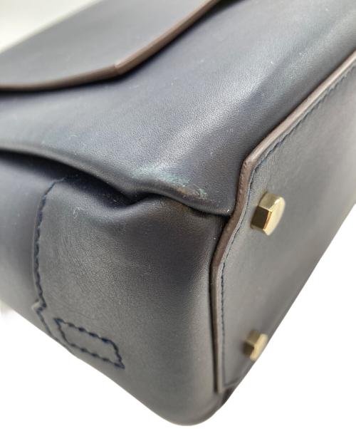 ANYA HINDMARCH（アニヤ・ハインドマーチ）ANYA HINDMARCH (アニヤ・ハインドマーチ) ショルダーバッグ ネイビーの古着・服飾アイテム