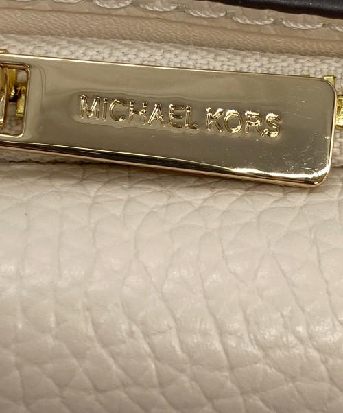 MICHAEL KORS（マイケルコース）MICHAEL KORS (マイケルコース) 3つ折り財布 アイボリーの古着・服飾アイテム