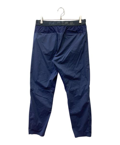 F.C.R.B.（エフシーレアルブリストル）F.C.R.B. (エフシーレアルブリストル) ナイロンパンツ ネイビー サイズ:XLの古着・服飾アイテム