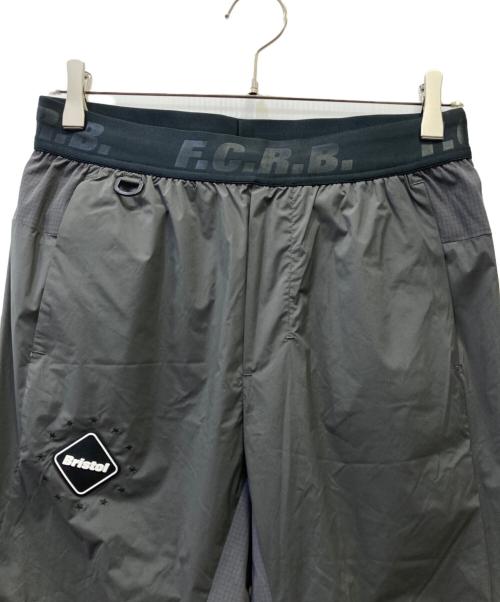 F.C.R.B.（エフシーレアルブリストル）F.C.R.B. (エフシーレアルブリストル) ナイロンパンツ グレー サイズ:Sの古着・服飾アイテム