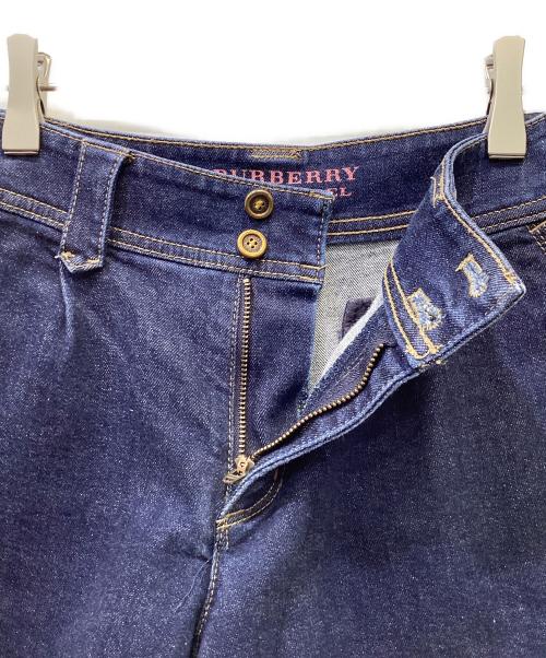 BURBERRY BLUE LABEL（バーバリー ブルー レーベル）BURBERRY BLUE LABEL (バーバリー ブルー レーベル) ショートデニム インディゴ サイズ:Sの古着・服飾アイテム