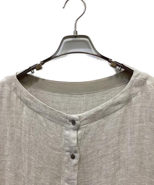 TUTIE.（ツチエ）TUTIE. (ツチエ) 長袖ワンピース ベージュ サイズ:FREEの古着・服飾アイテム