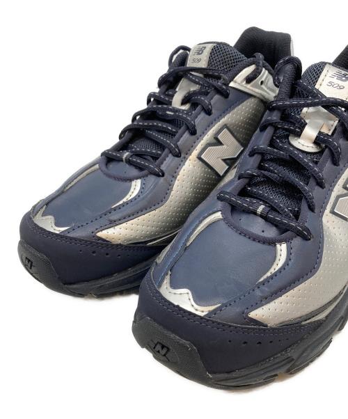 NEW BALANCE（ニューバランス）NEW BALANCE (ニューバランス) スニーカー ネイビー×シルバー サイズ:26.5cmの古着・服飾アイテム
