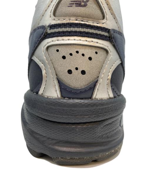 NEW BALANCE（ニューバランス）NEW BALANCE (ニューバランス) スニーカー ネイビー×シルバー サイズ:26.5cmの古着・服飾アイテム