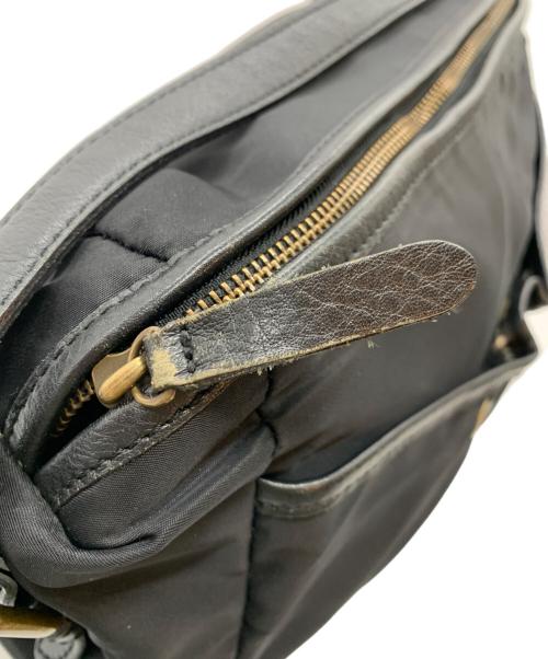 BURBERRY BLUE LABEL（バーバリー ブルー レーベル）BURBERRY BLUE LABEL (バーバリー ブルー レーベル) ショルダーバッグ ブラックの古着・服飾アイテム