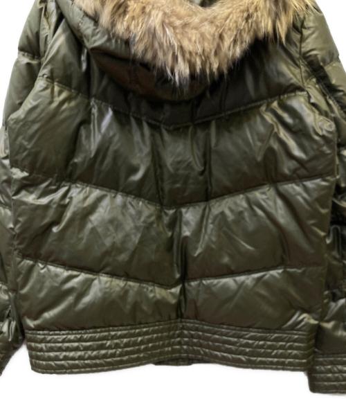BURBERRY BLUE LABEL（バーバリー ブルー レーベル）BURBERRY BLUE LABEL (バーバリー ブルー レーベル) ダウンジャケット オリーブ サイズ:Mの古着・服飾アイテム