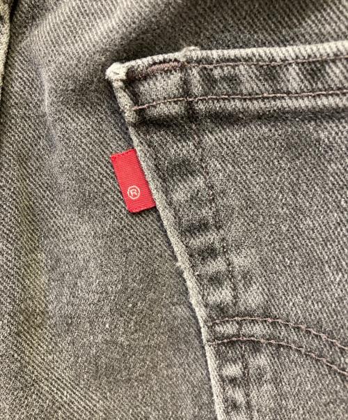 LEVI'S（リーバイス）LEVI'S (リーバイス) デニムパンツ グレー サイズ:W38×L36の古着・服飾アイテム