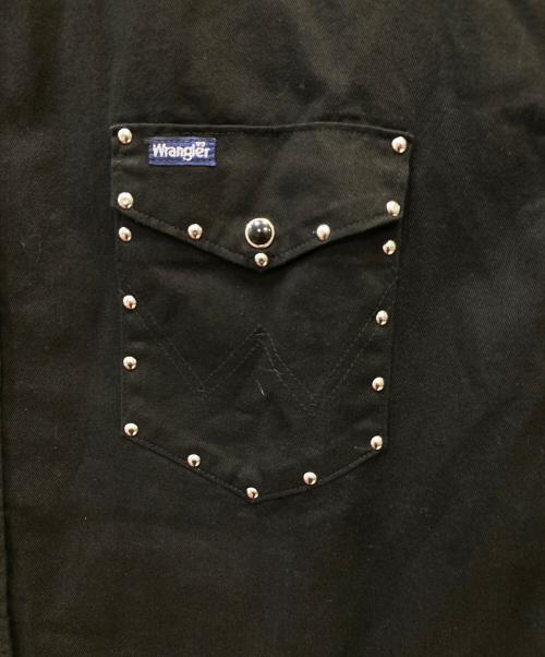 Wrangler（ラングラー）Wrangler (ラングラー) スタッズウエスタンシャツ ブラック サイズ:SIZE XLの古着・服飾アイテム