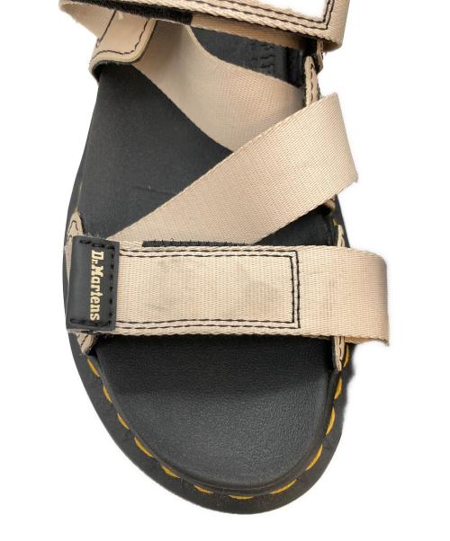 Dr.Martens（ドクターマーチン）Dr.Martens (ドクターマーチン) サンダル ベージュ×ブラック サイズ:EU36の古着・服飾アイテム