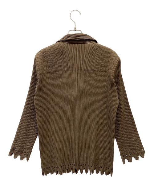 ISSEY MIYAKE（イッセイミヤケ）ISSEY MIYAKE (イッセイミヤケ) カットワークプリーツジャケット ブラウン サイズ:2の古着・服飾アイテム