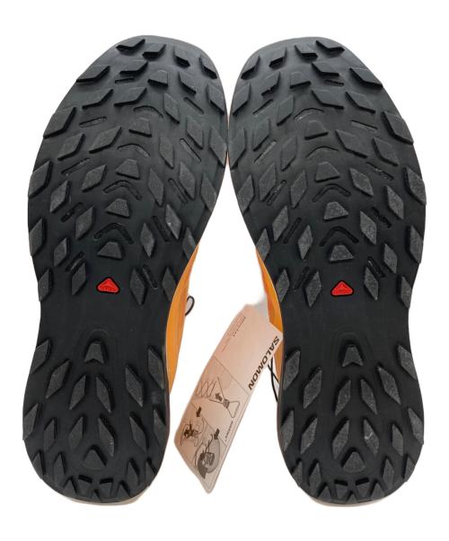 SALOMON（サロモン）SALOMON (サロモン) ランニングシューズ オレンジ サイズ:27.5 未使用品の古着・服飾アイテム
