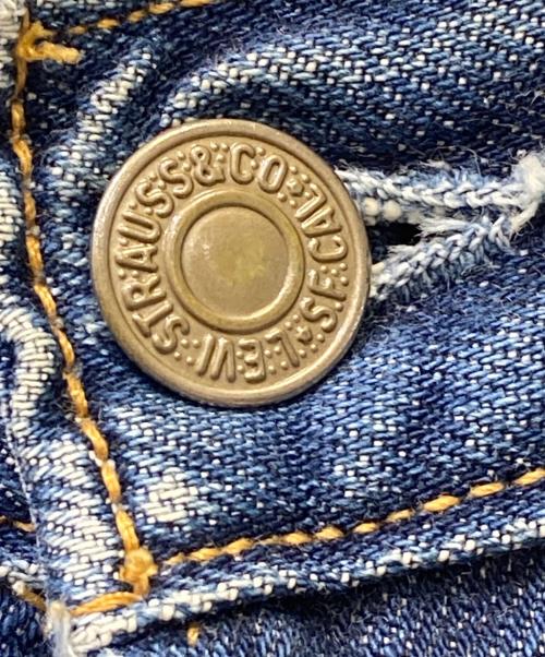 LEVI'S（リーバイス）LEVI'S (リーバイス) デニムパンツ インディゴ サイズ:W27×L32の古着・服飾アイテム
