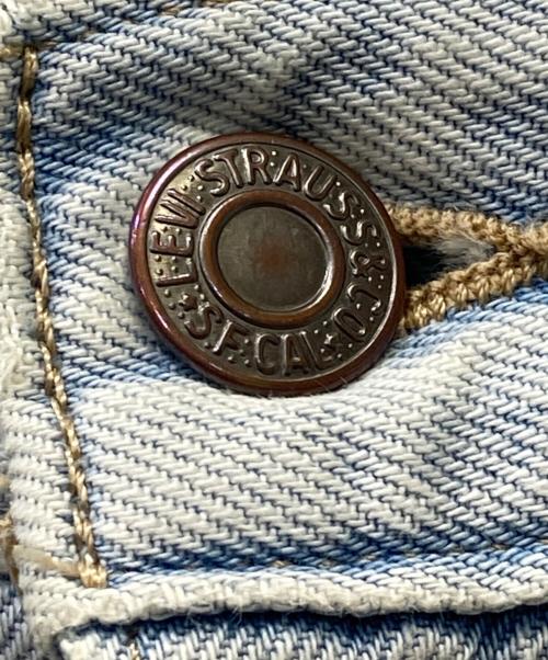 LEVI'S（リーバイス）LEVI'S (リーバイス) デニムパンツ スカイブルー サイズ:W27×L29の古着・服飾アイテム
