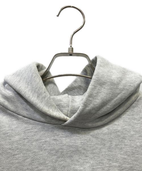 adidas（アディダス）adidas (アディダス) Pharrell Williams (ファレルウィリアムス) プルオーバーパーカー グレー サイズ:SIZE Sの古着・服飾アイテム