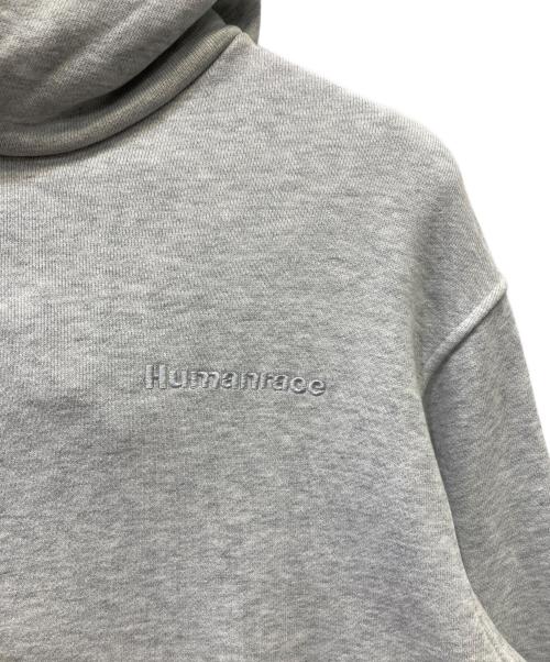 adidas（アディダス）adidas (アディダス) Pharrell Williams (ファレルウィリアムス) プルオーバーパーカー グレー サイズ:SIZE Sの古着・服飾アイテム