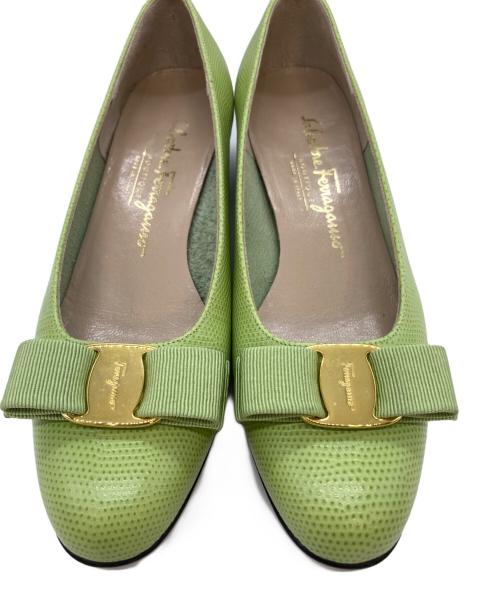 Salvatore Ferragamo（サルヴァトーレ フェラガモ）Salvatore Ferragamo (サルヴァトーレ フェラガモ) パンプス 黄緑 サイズ:SIZE 6の古着・服飾アイテム