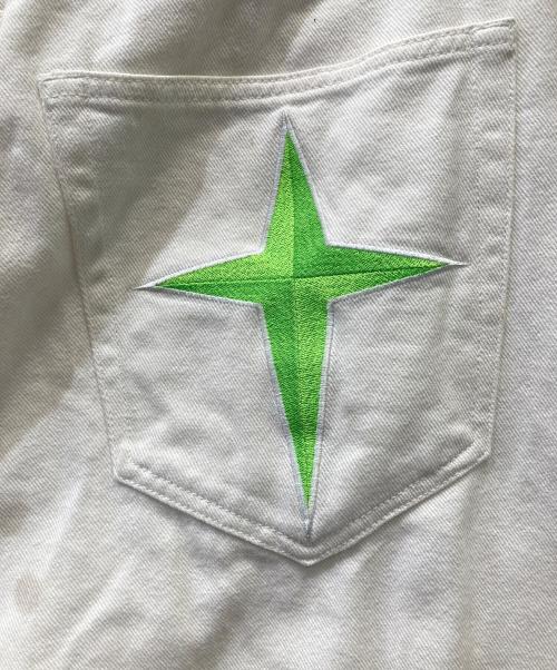WHOVER（フーバー）WHOVER (フーバー) フレアデニム ホワイト×グリーン サイズ:XLの古着・服飾アイテム