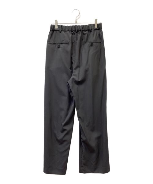 cornier（コルニエ）cornier (コルニエ) タックパンツ チャコールグレー サイズ:Mの古着・服飾アイテム
