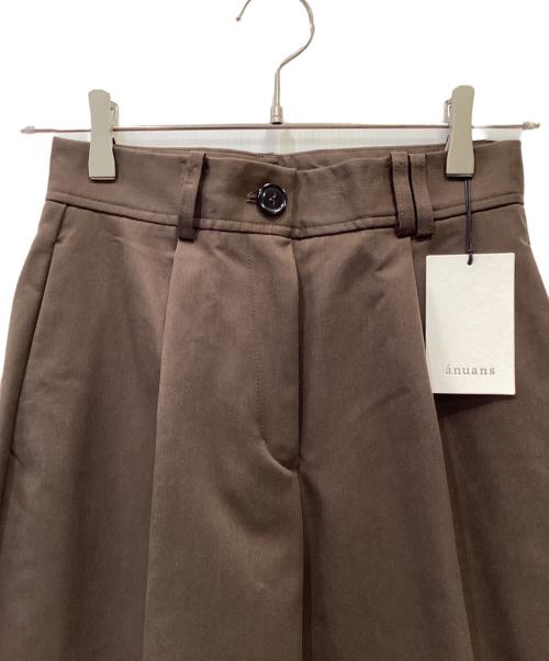 anuans（アニュアンス）anuans (アニュアンス) タックワイドデザインパンツ ブラウン サイズ:SIZE 1 未使用品の古着・服飾アイテム