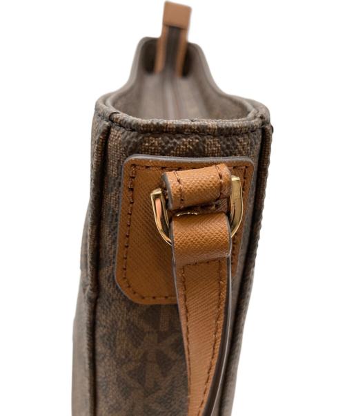 MICHAEL KORS（マイケルコース）MICHAEL KORS (マイケルコース) ショルダーバッグ ブラウンの古着・服飾アイテム