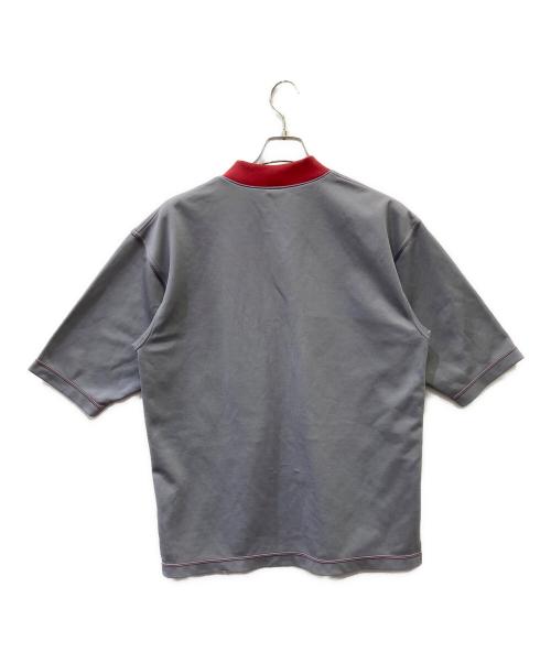 adidas（アディダス）adidas (アディダス) 半袖カットソー グレー×レッド×ブルー サイズ:Mの古着・服飾アイテム
