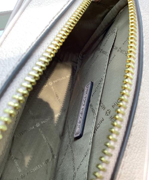 MICHAEL KORS（マイケル・コース）MICHAEL KORS (マイケルコース) ショルダーバッグ ピンクの古着・服飾アイテム