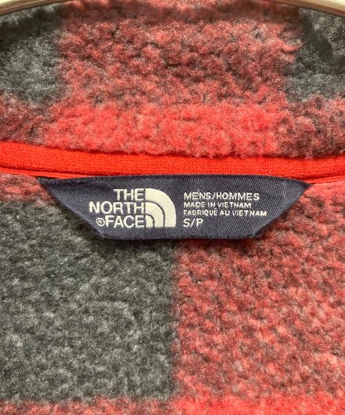 THE NORTH FACE（ザ ノース フェイス）THE NORTH FACE (ザ ノース フェイス) フリースジャケット レッド×ブラック サイズ:Sの古着・服飾アイテム