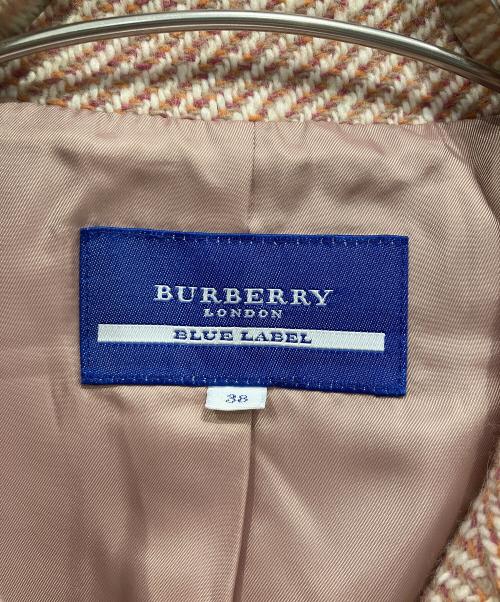 BURBERRY BLUE LABEL（バーバリーロンドンブルーレーベル）BURBERRY BLUE LABEL (バーバリーロンドンブルーレーベル) Pコート ホワイト×レッド サイズ:38の古着・服飾アイテム