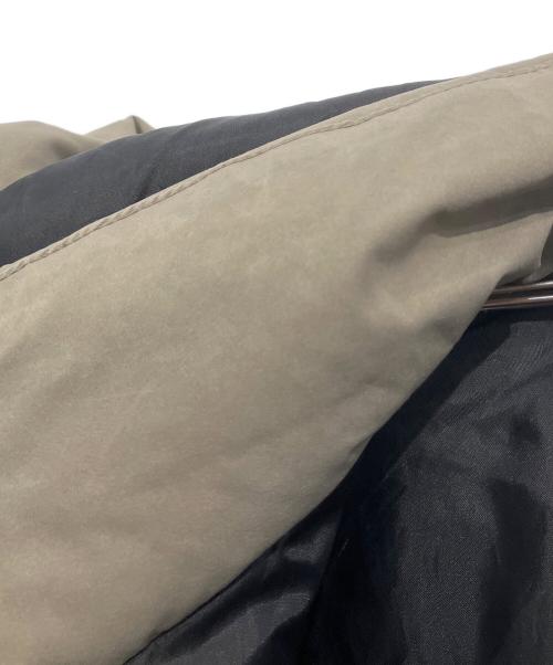 TIGORA（ティゴラ）TIGORA (ティゴラ) ダウンジャケット ベージュ サイズ:Mの古着・服飾アイテム