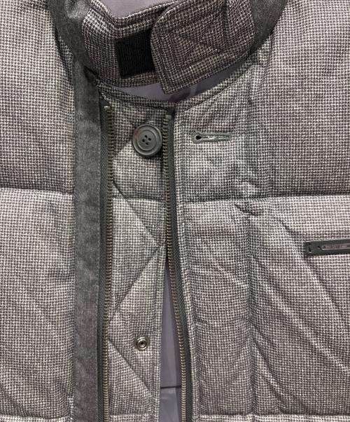 EMPORIO ARMANI（エンポリオアルマーニ）EMPORIO ARMANI (エンポリオアルマーニ) 中綿ベスト グリーン サイズ:XLの古着・服飾アイテム