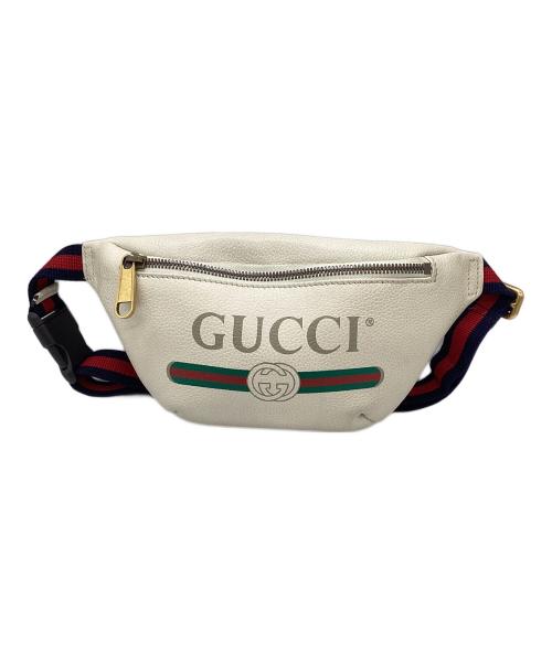 GUCCI（グッチ）GUCCI (グッチ) ロゴプリント スモールベルトバッグ アイボリーの古着・服飾アイテム