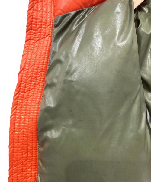 MONCLER（モンクレール）MONCLER (モンクレール) ダウンジャケット オレンジの古着・服飾アイテム