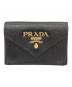 PRADA（プラダ）の古着「3つ折り財布」｜ブラック