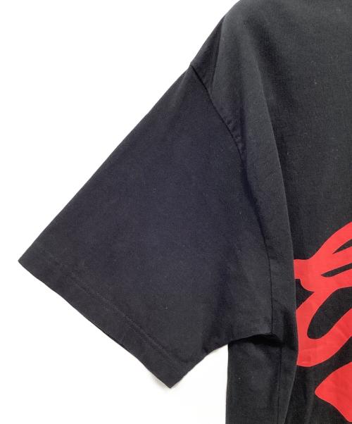 NEIGHBORHOOD（ネイバーフッド）NEIGHBORHOOD (ネイバーフッド) PUBLIC ENEMY (パブリック エネミー) プリントTシャツ ブラック×レッド サイズ:Lの古着・服飾アイテム