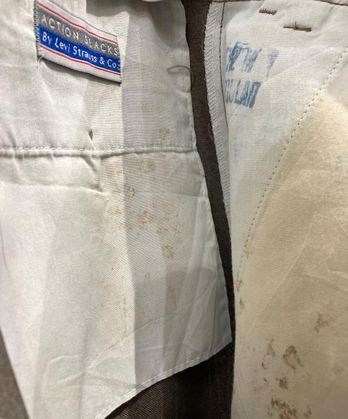 LEVI'S（リーバイス）LEVI'S (リーバイス) アクションスラックス ブラウン サイズ:W42×L30の古着・服飾アイテム