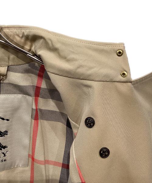 BURBERRY（バーバリー）BURBERRY (バーバリー) トレンチコート ベージュ サイズ:ITA38の古着・服飾アイテム