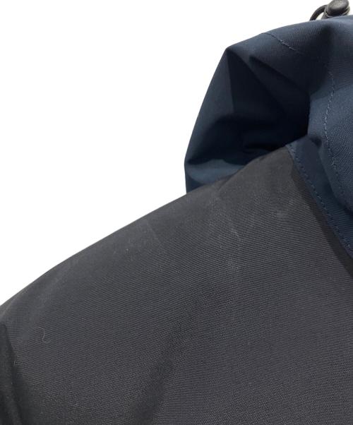 THE NORTH FACE（ザ ノース フェイス）THE NORTH FACE (ザ ノース フェイス) マウンテンダウンジャケット ネイビー×ブラック サイズ:Mの古着・服飾アイテム