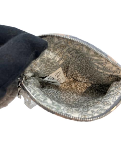 mina perhonen（ミナ ペルホネン）mina perhonen (ミナ ペルホネン) うさポーチ グレーの古着・服飾アイテム