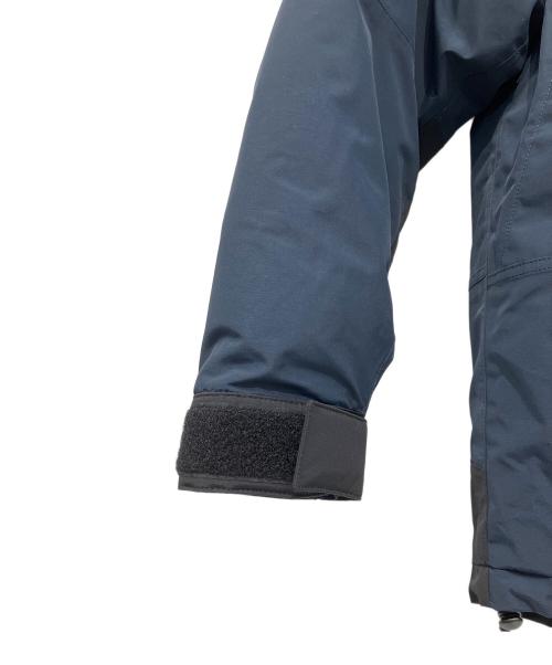 THE NORTH FACE（ザ ノース フェイス）THE NORTH FACE (ザ ノース フェイス) マウンテンダウンジャケット ネイビー×ブラック サイズ:Sの古着・服飾アイテム