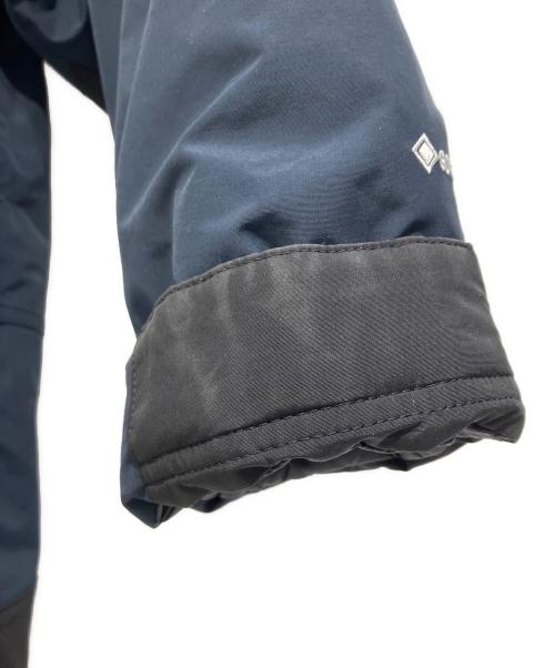 THE NORTH FACE（ザ ノース フェイス）THE NORTH FACE (ザ ノース フェイス) マウンテンダウンジャケット ネイビー×ブラック サイズ:Sの古着・服飾アイテム