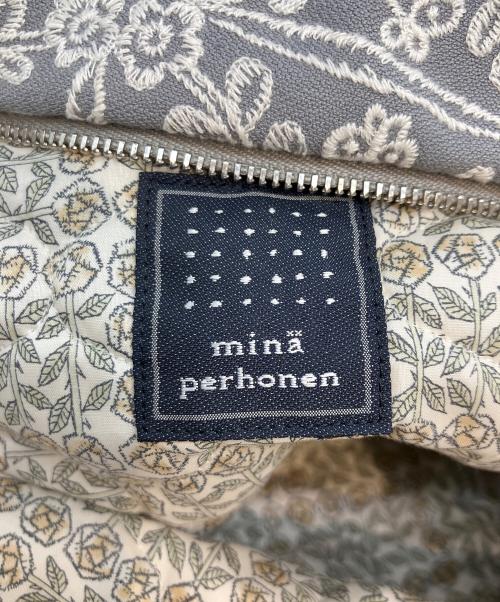 mina perhonen（ミナ ペルホネン）mina perhonen (ミナ ペルホネン) 2WAYバッグ グレー×ホワイトの古着・服飾アイテム